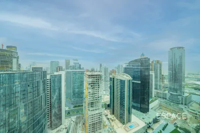 The Prism, Business Bay, Dubai - Espace