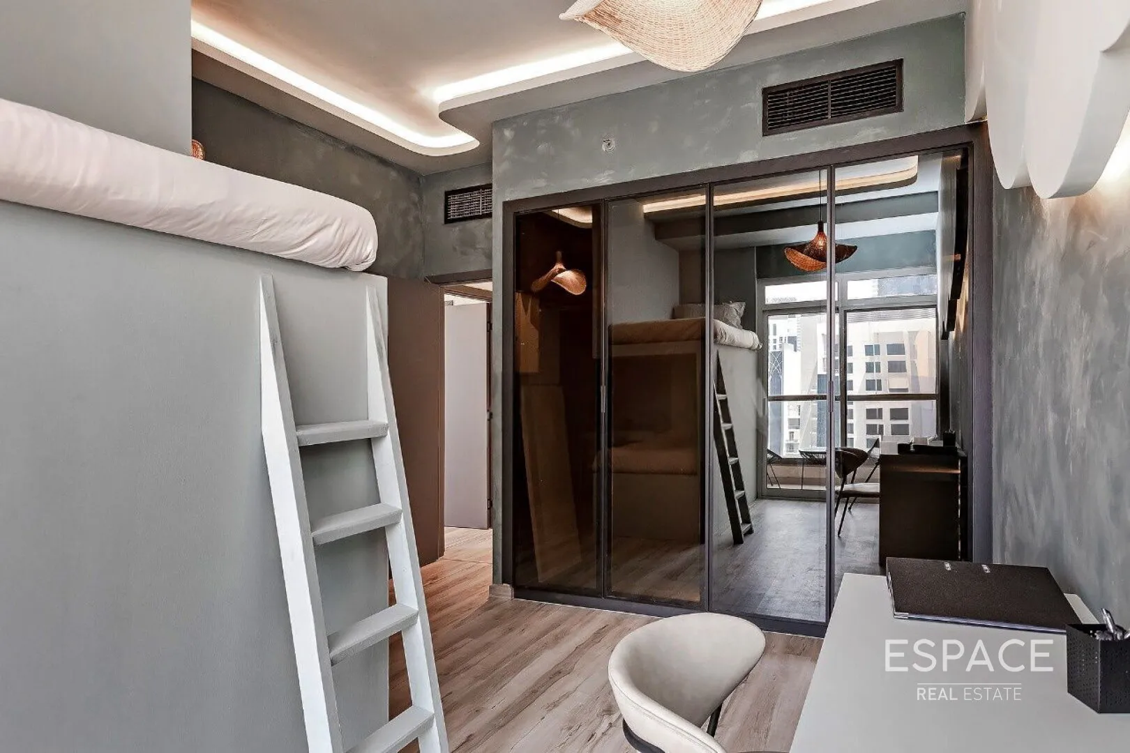 PropertiesGalleryCamera