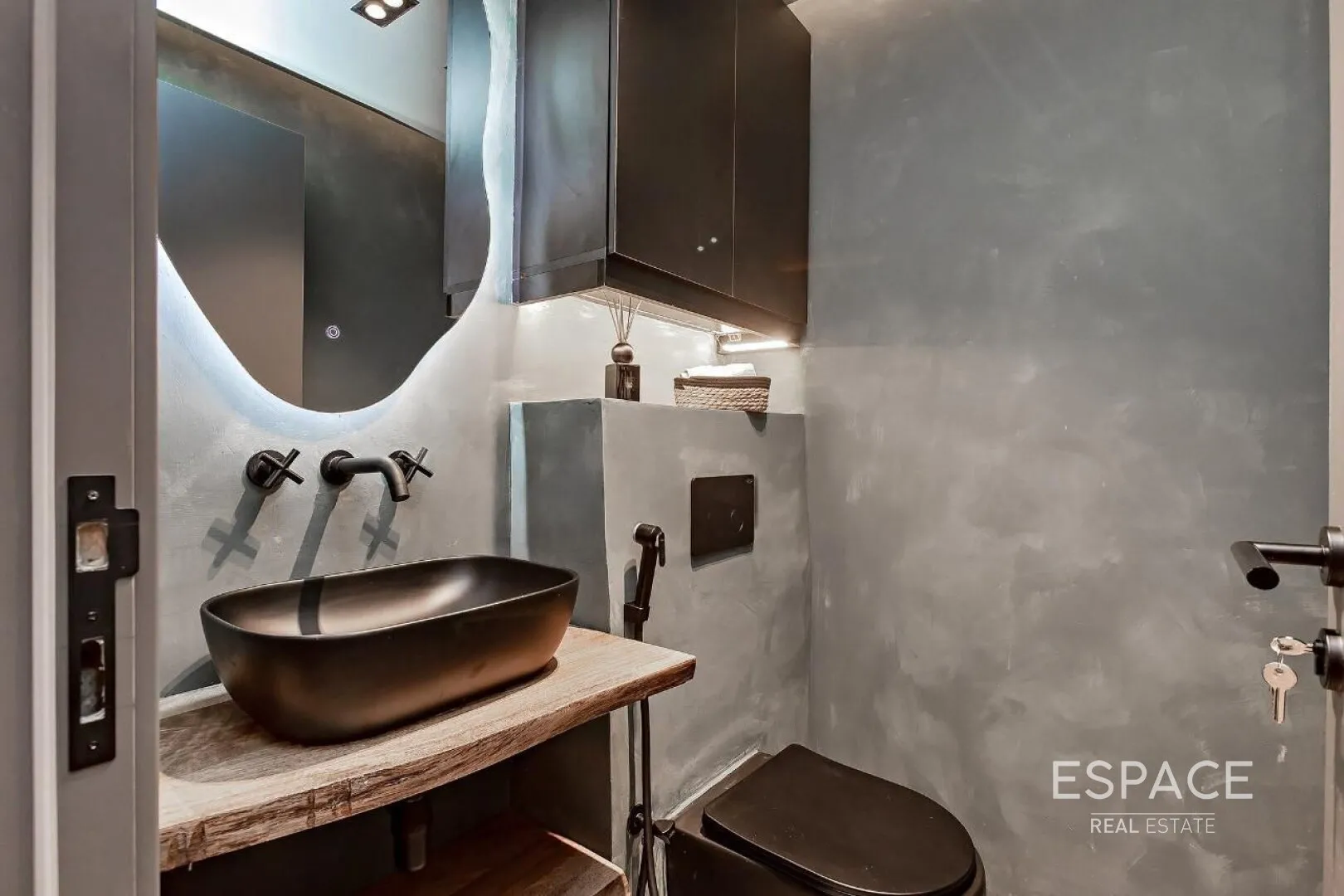 PropertiesGalleryCamera