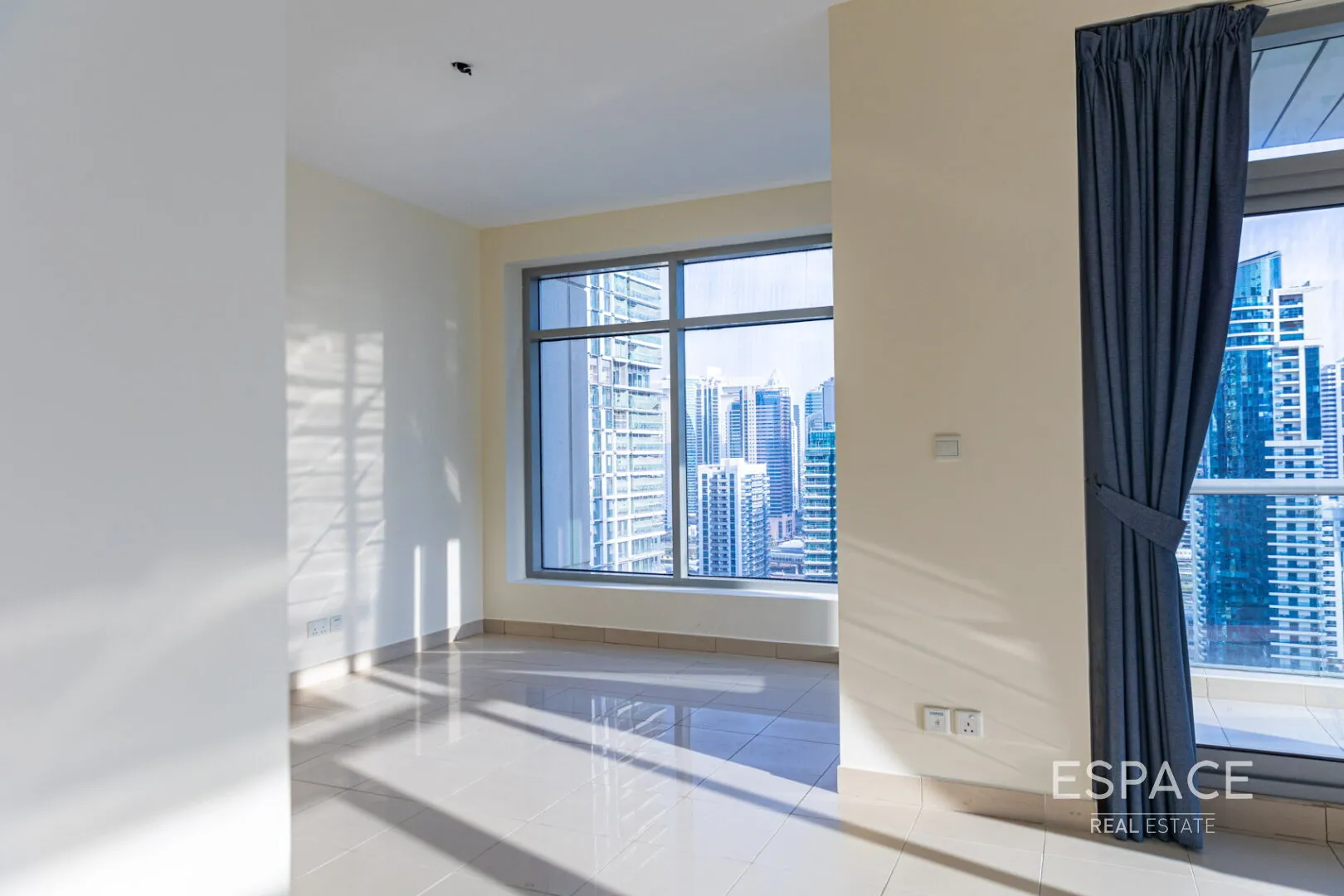 PropertiesGalleryCamera