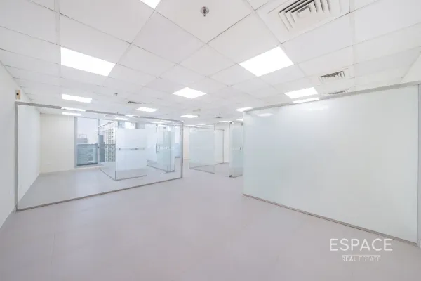 Armada Tower 2, Jumeirah Lake Towers, Dubai - Espace
