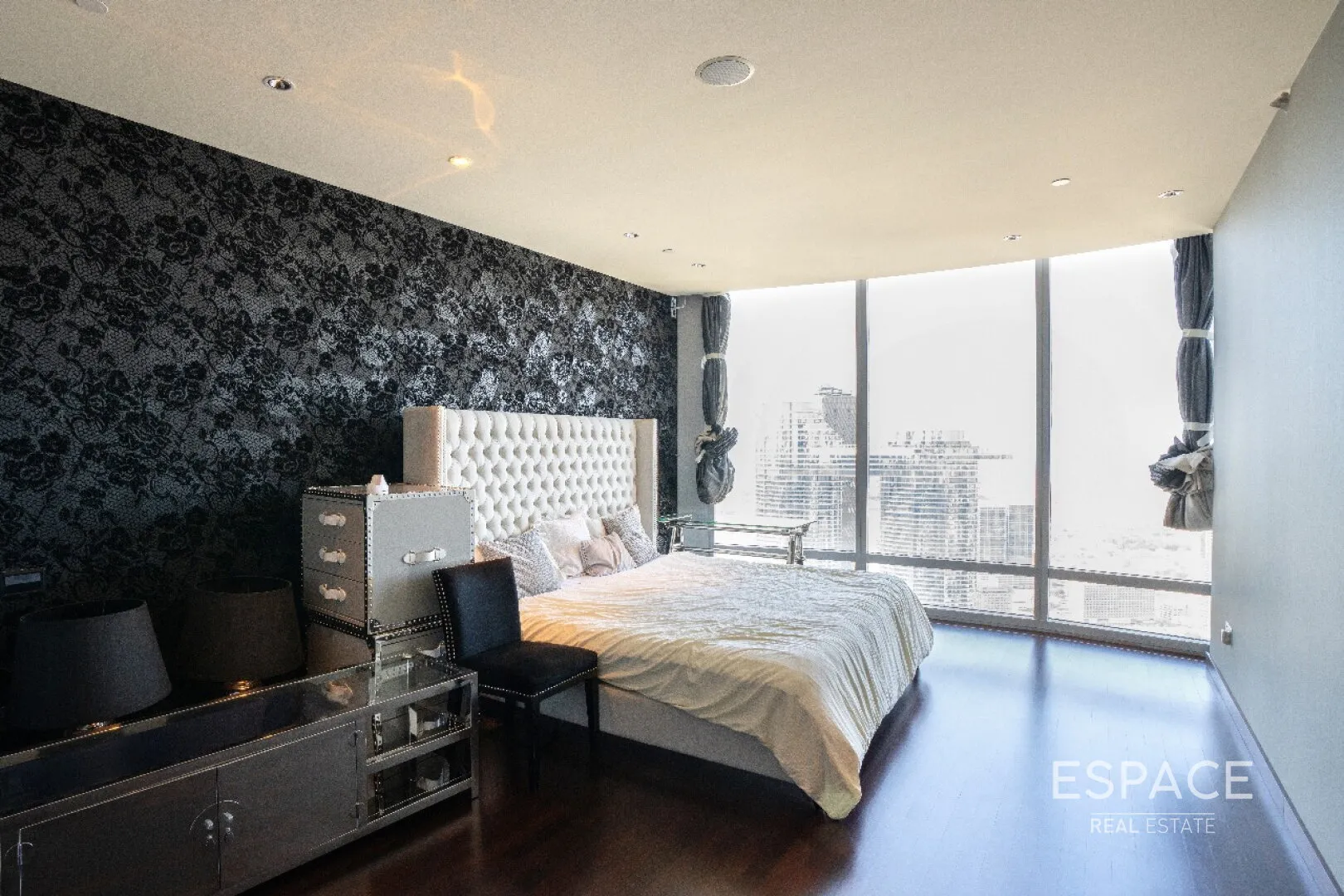 PropertiesGalleryCamera