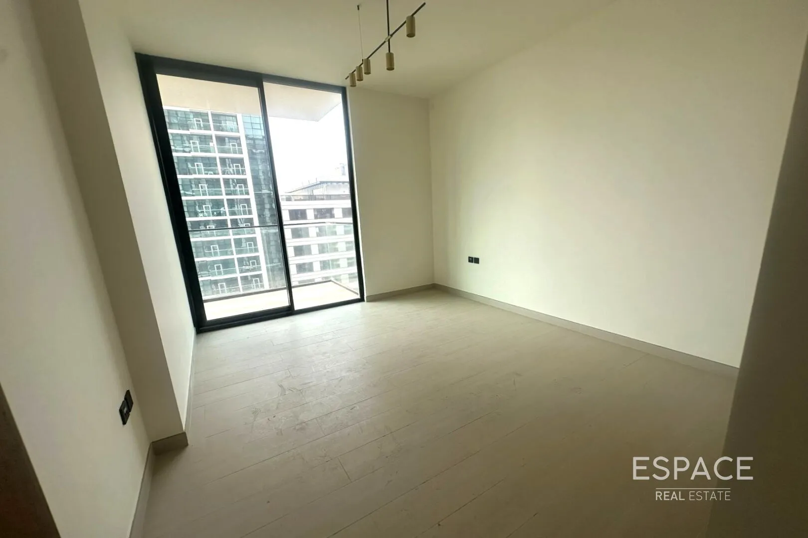 single static gallery