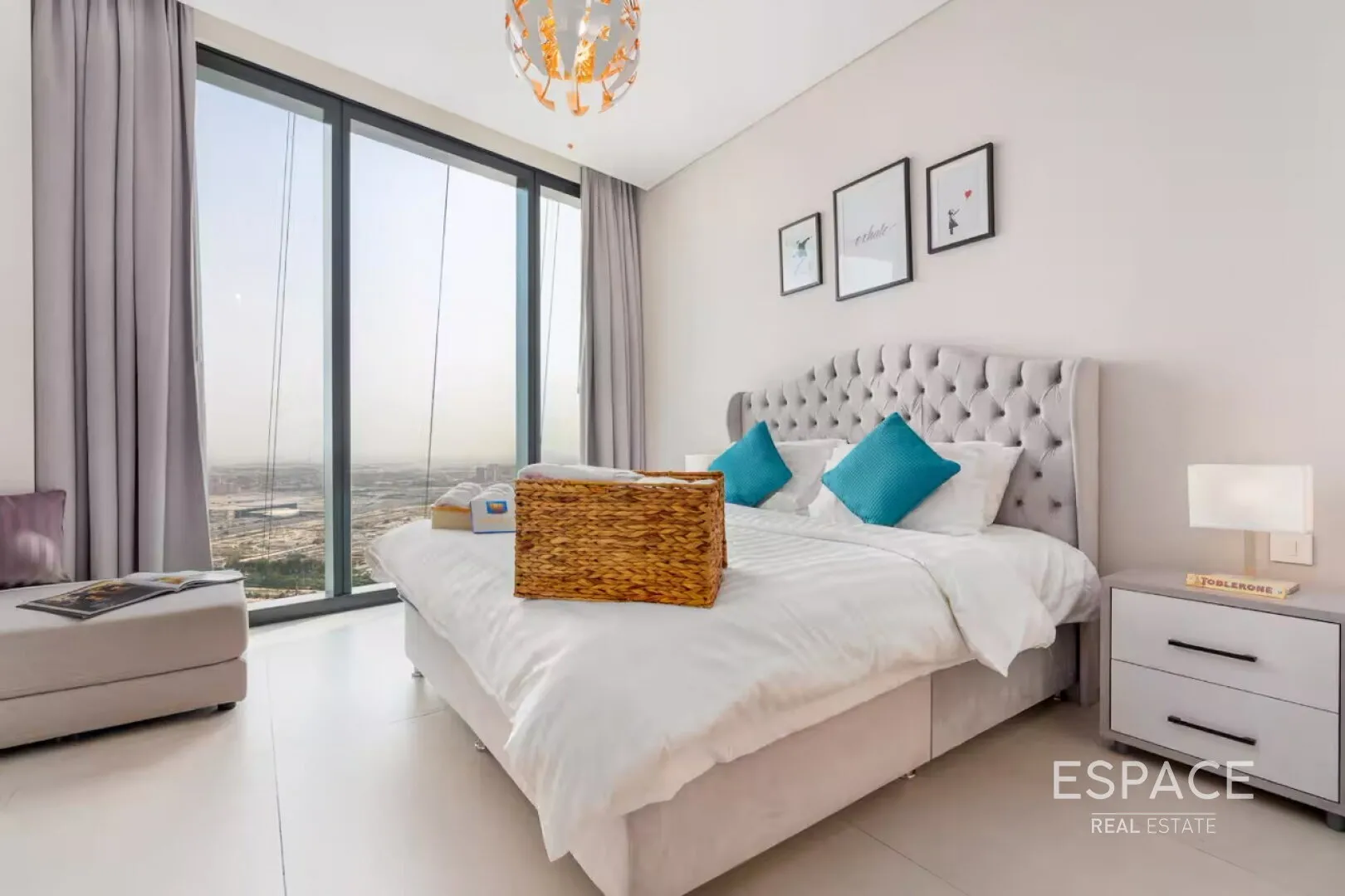 PropertiesGalleryCamera