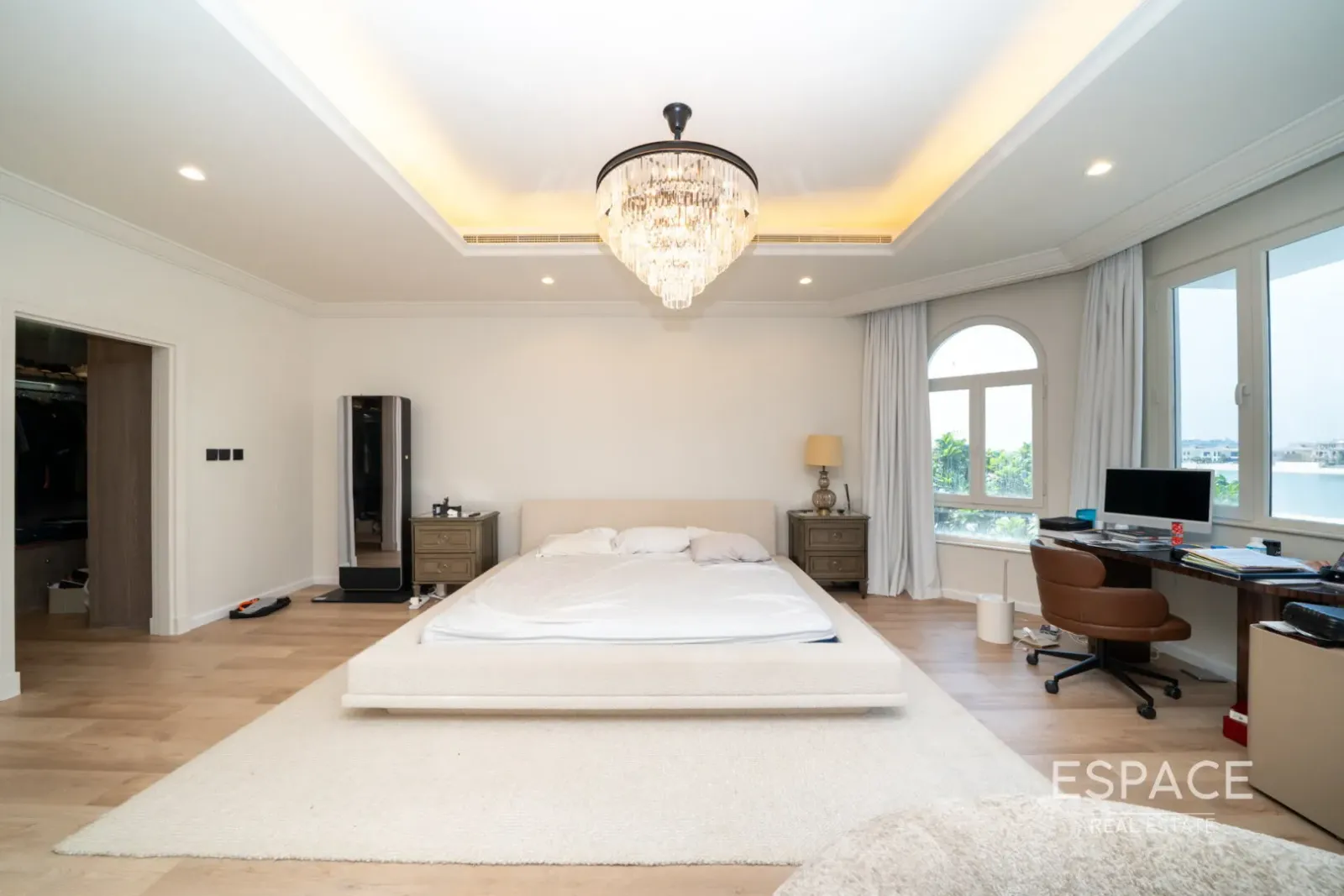 PropertiesGalleryCamera