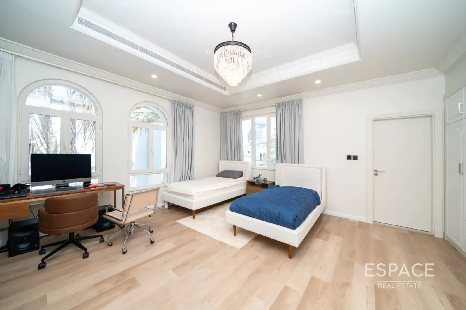 PropertiesGalleryCamera
