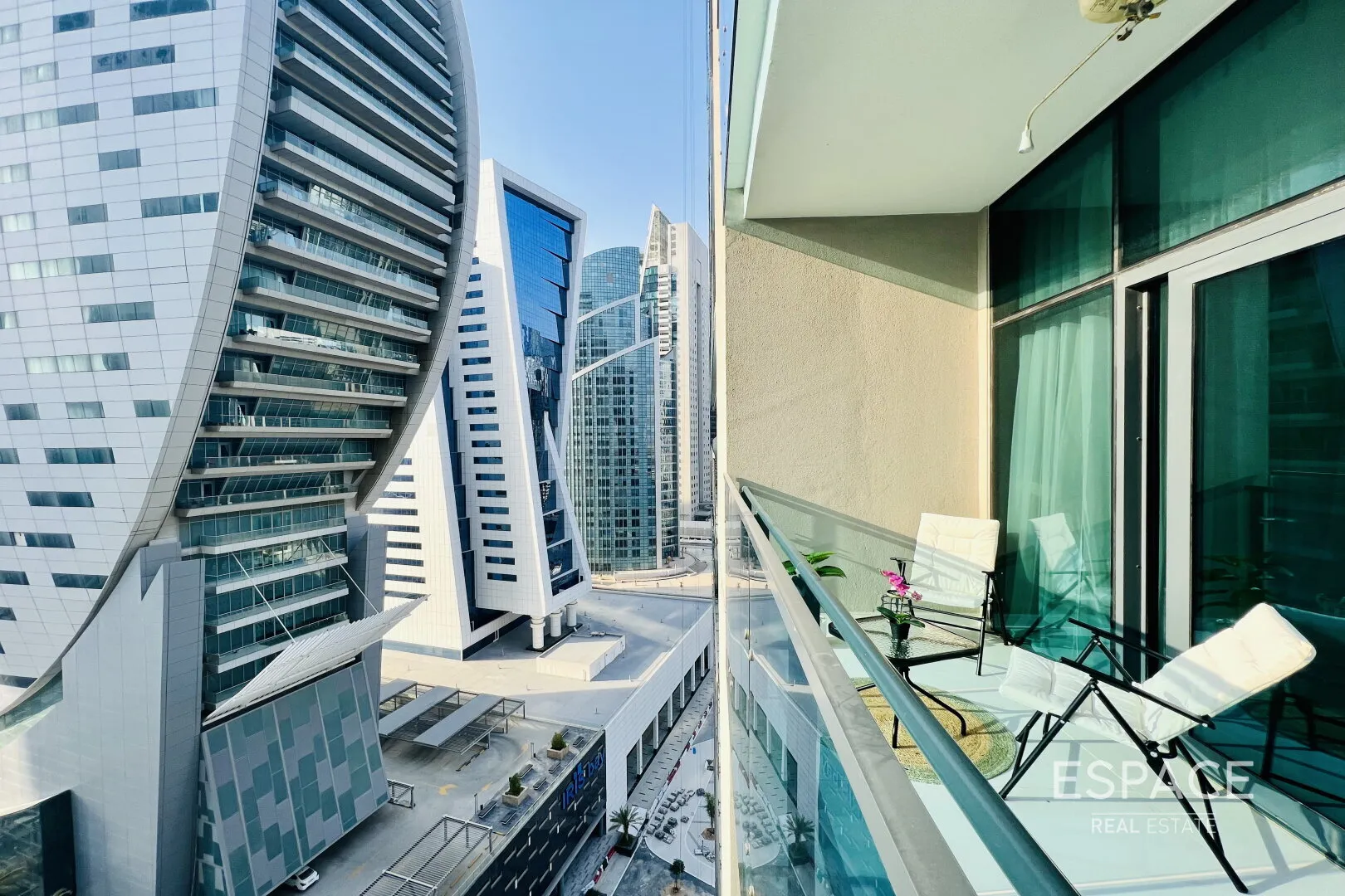 PropertiesGalleryCamera
