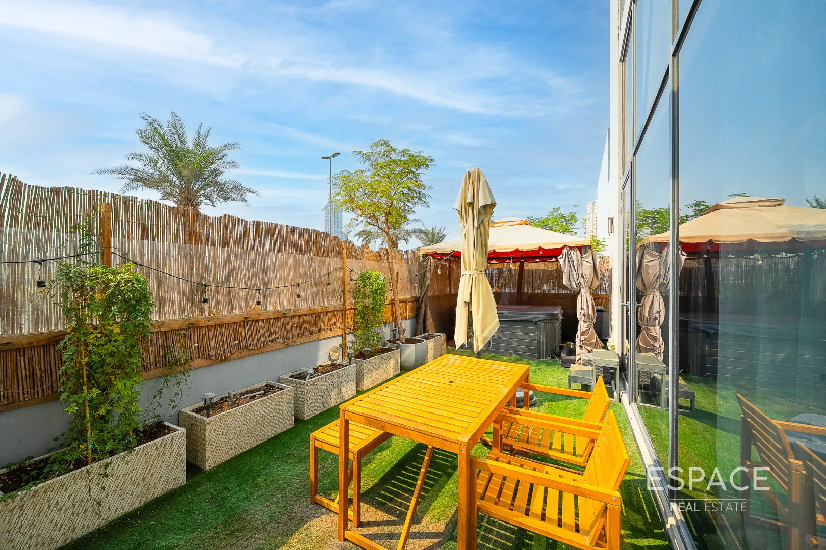 PropertiesGalleryCamera