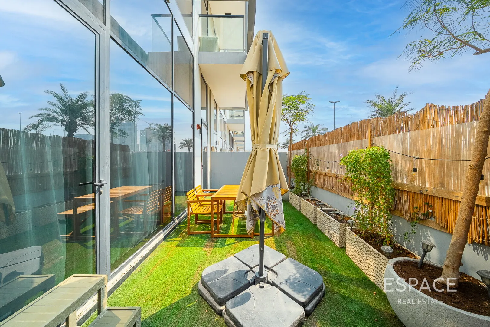 PropertiesGalleryCamera