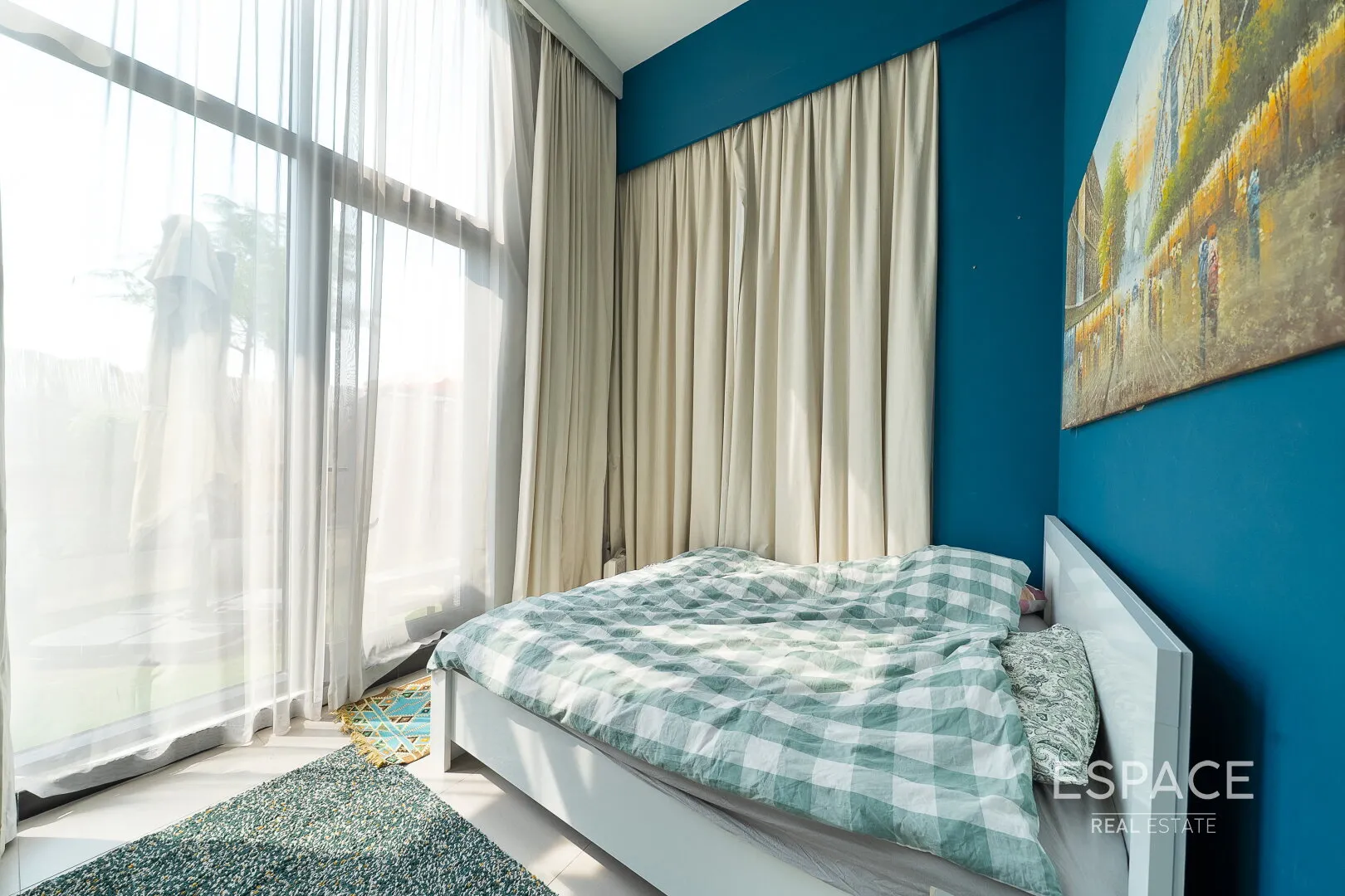 single static gallery