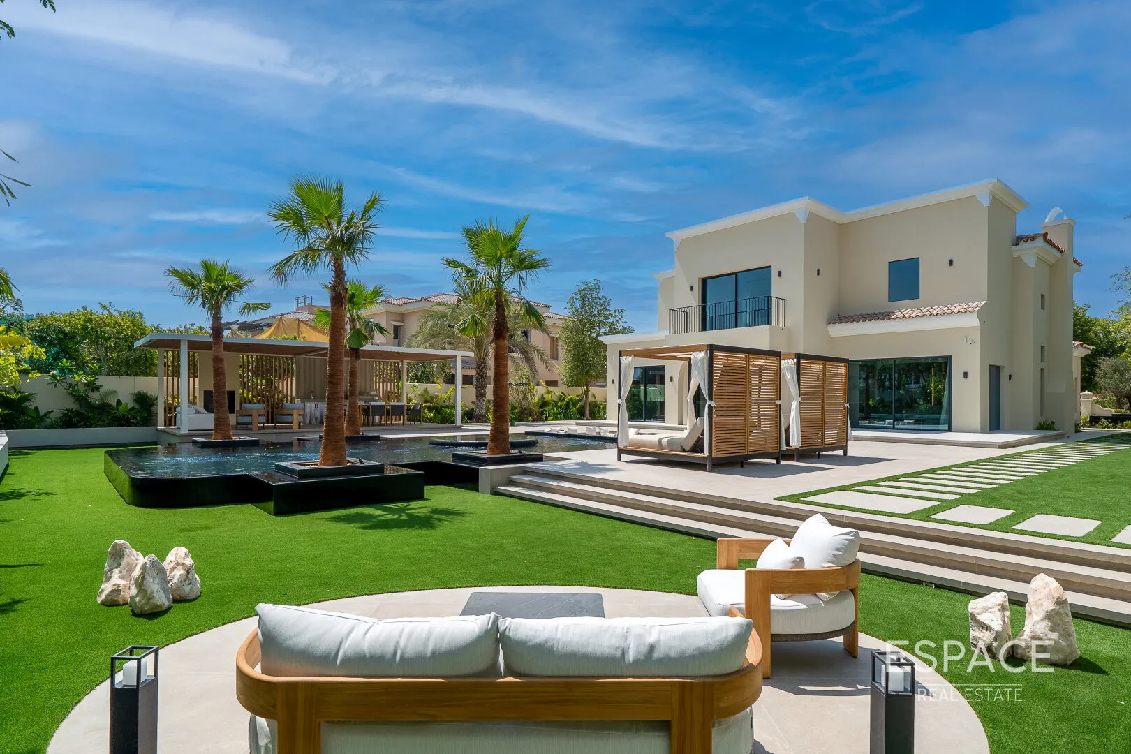 PropertiesGalleryCamera