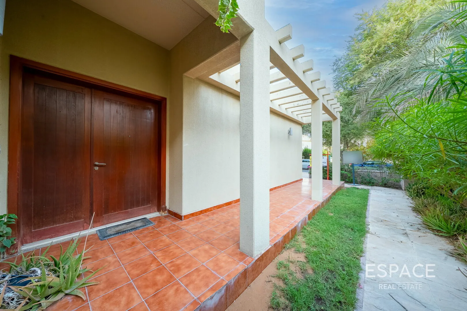 PropertiesGalleryCamera