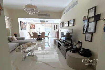 Springs 15, Springs, Dubai - Espace