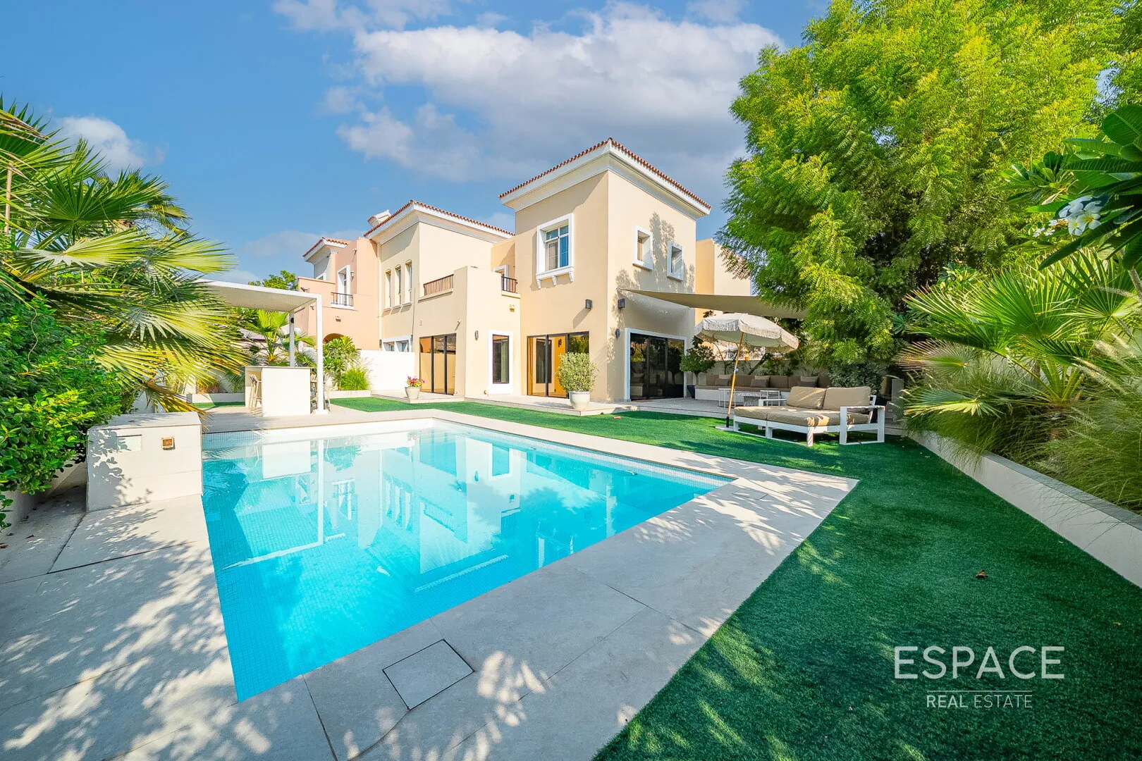 single static gallery