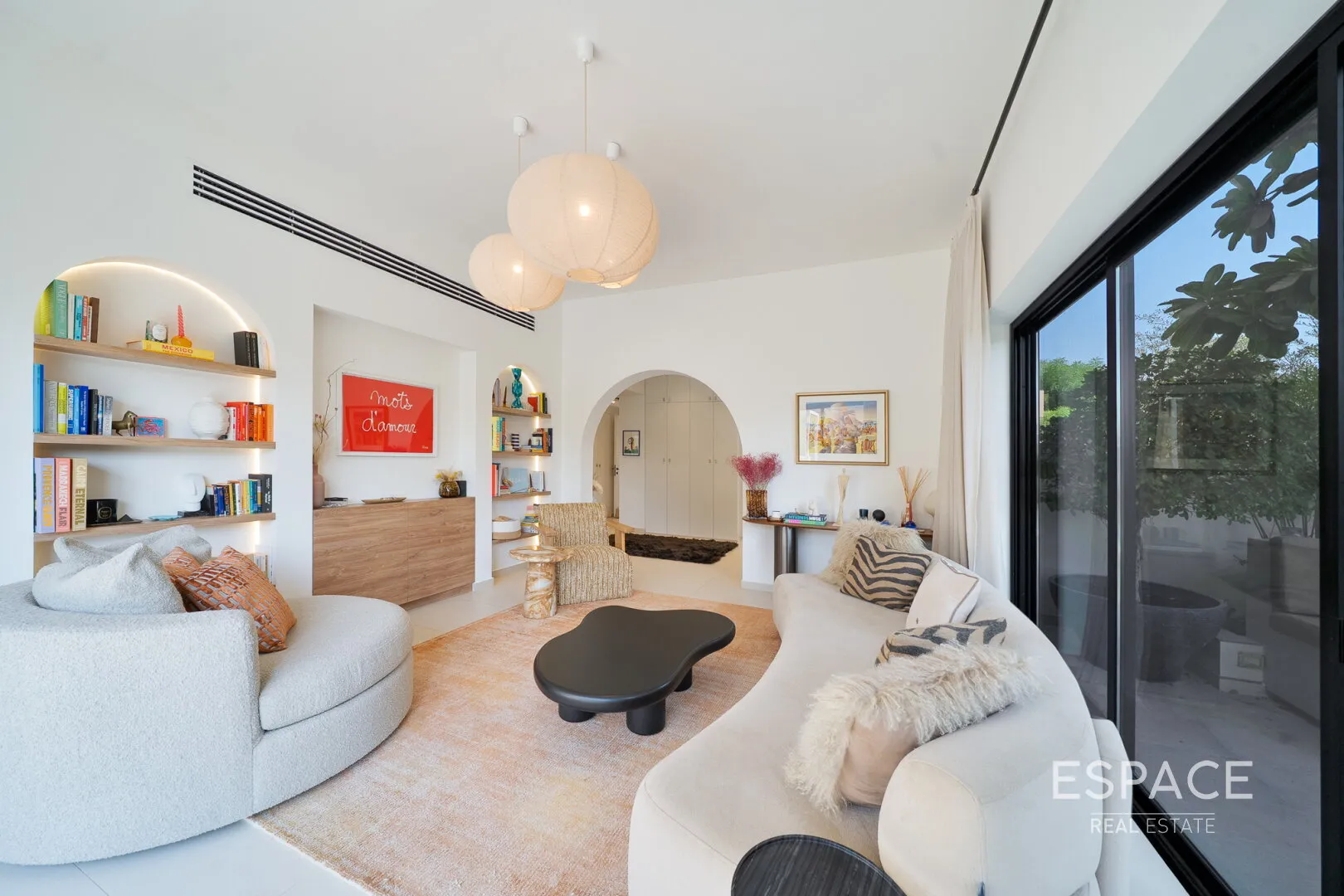 single static gallery