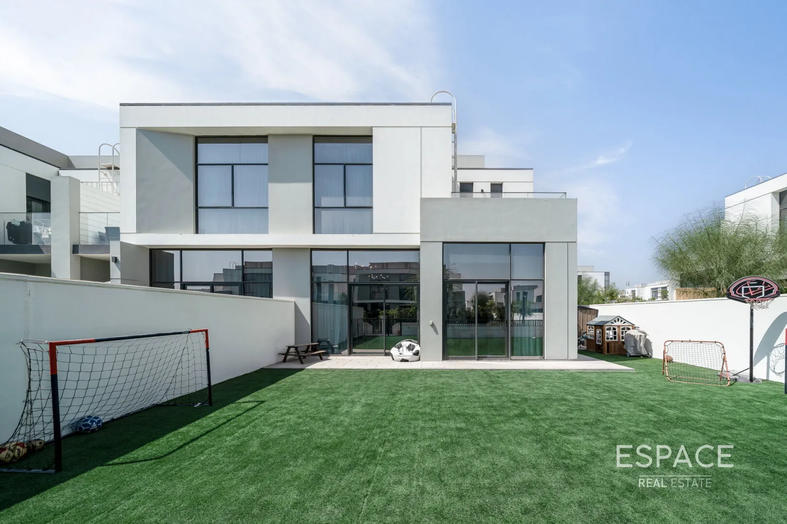 single static gallery