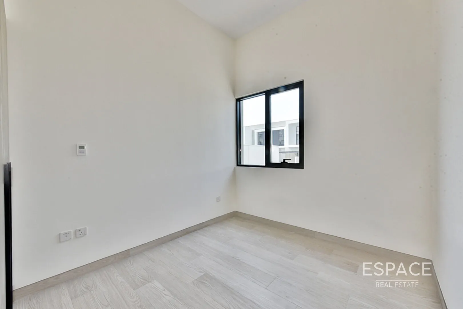 single static gallery