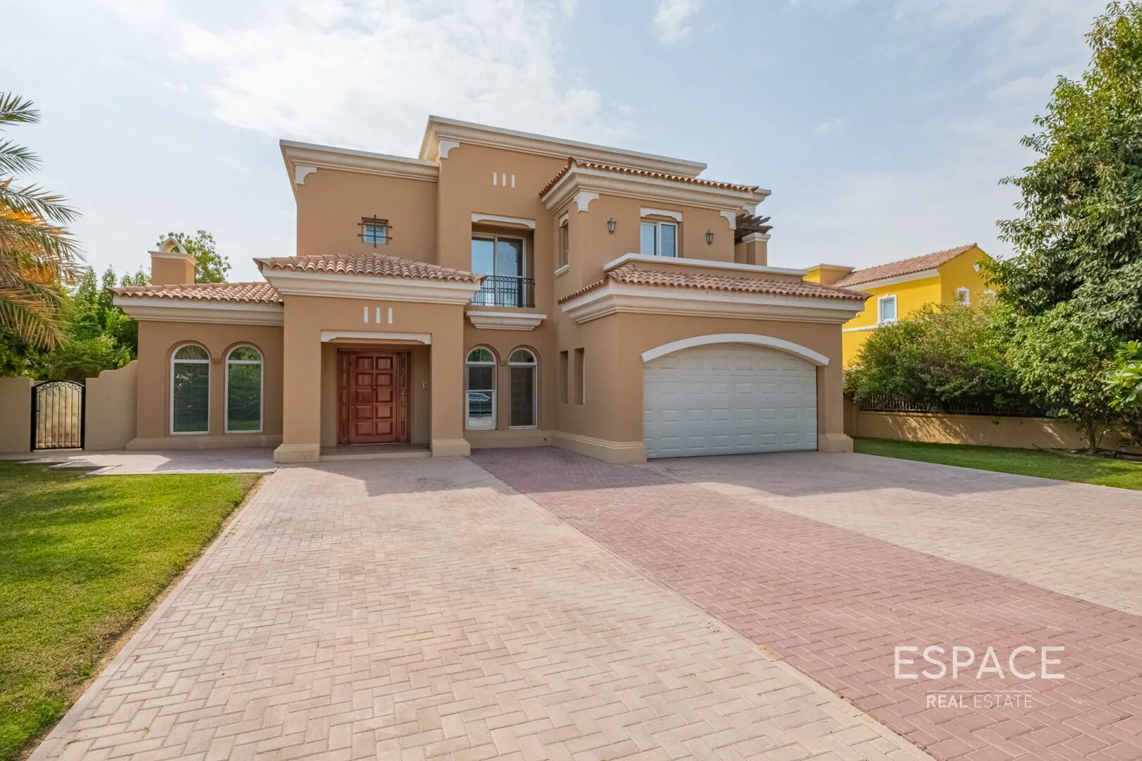 PropertiesGalleryCamera