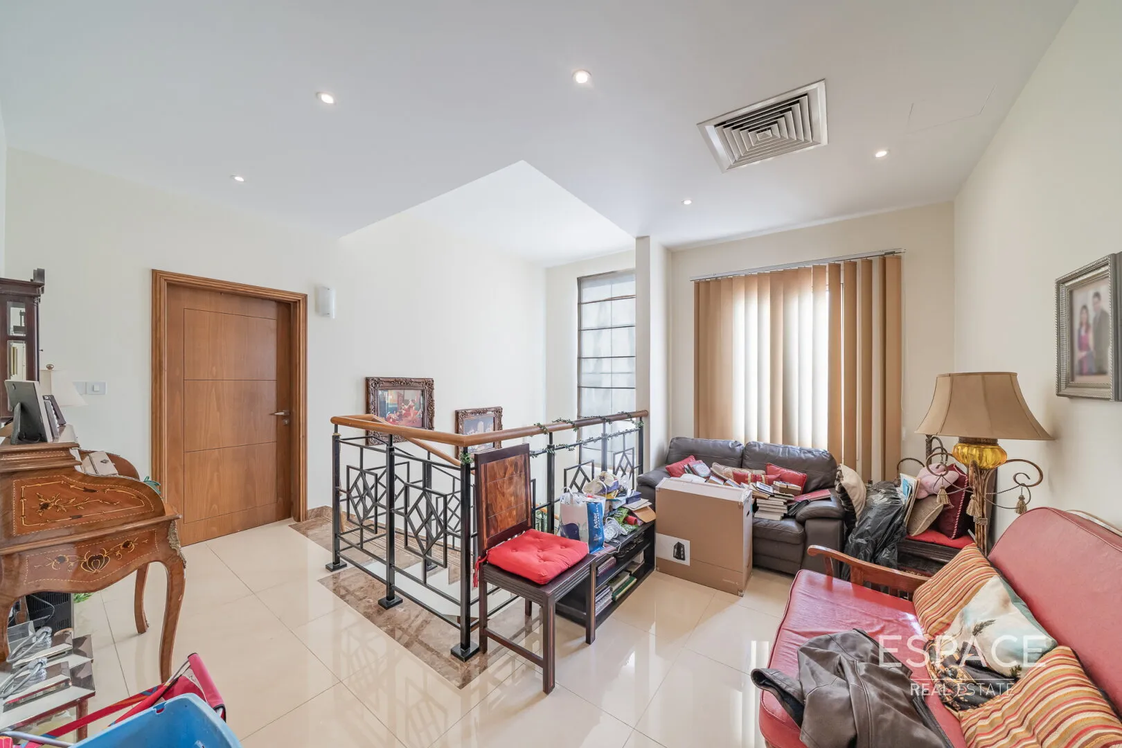 PropertiesGalleryCamera