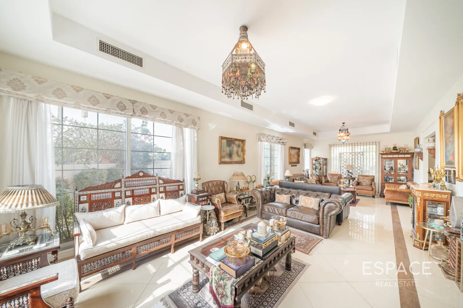 single static gallery