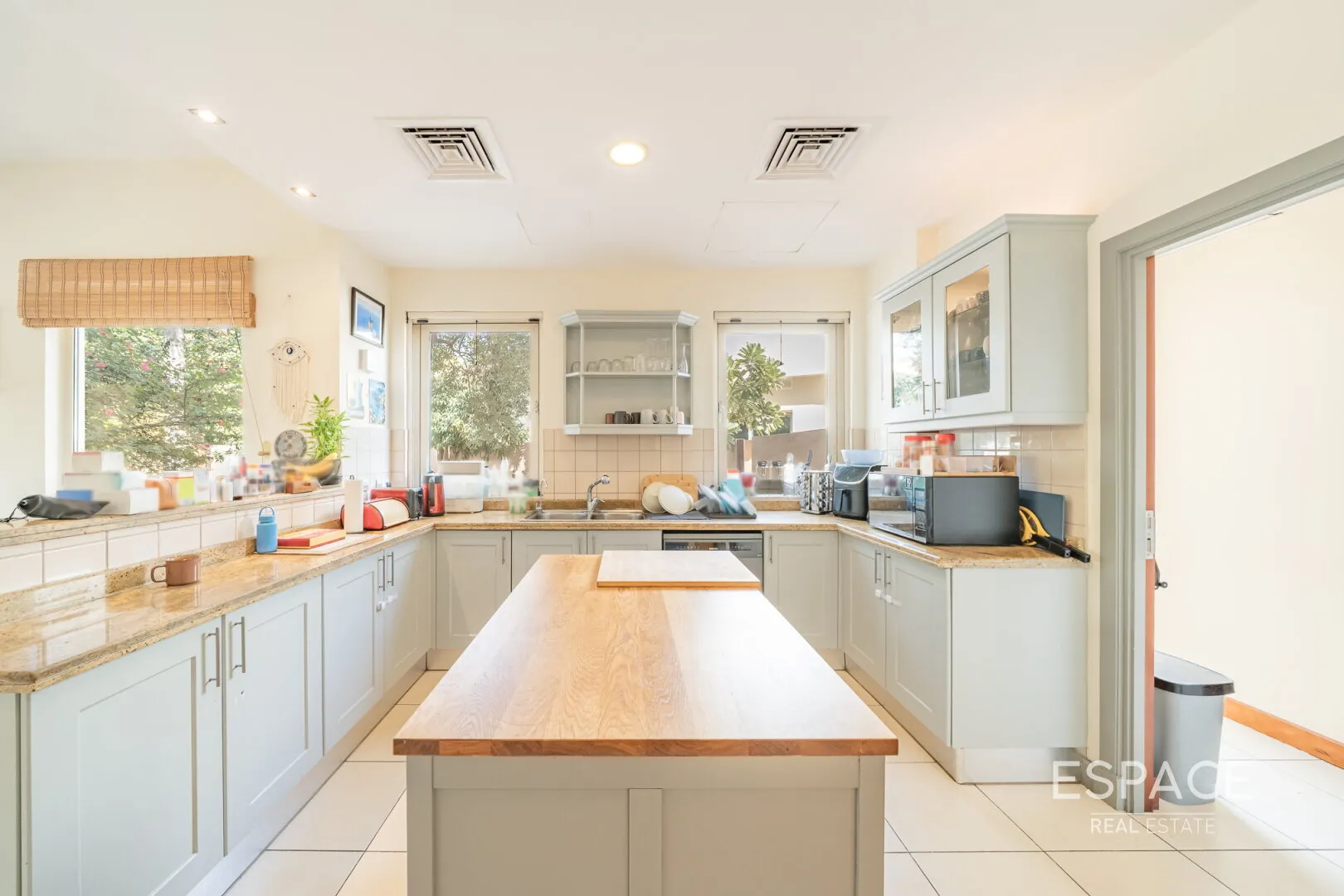 single static gallery