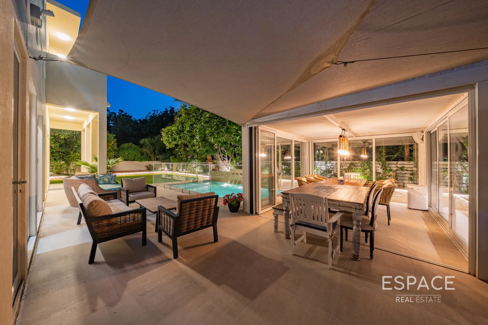 PropertiesGalleryCamera