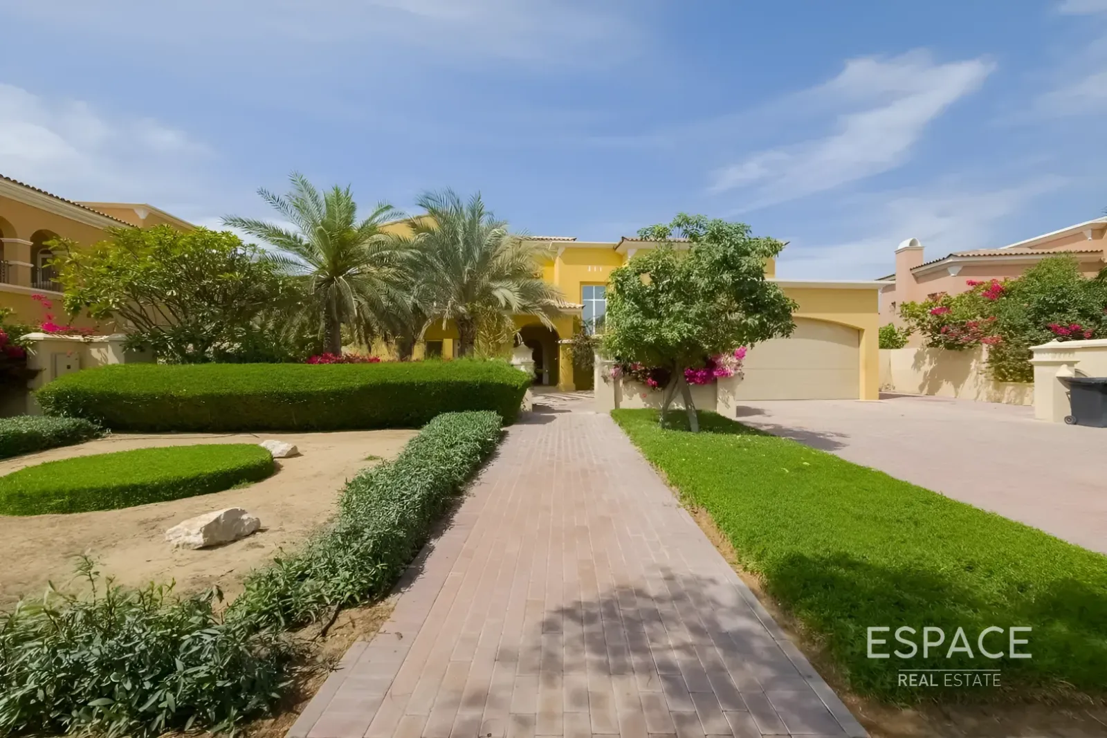 PropertiesGalleryCamera