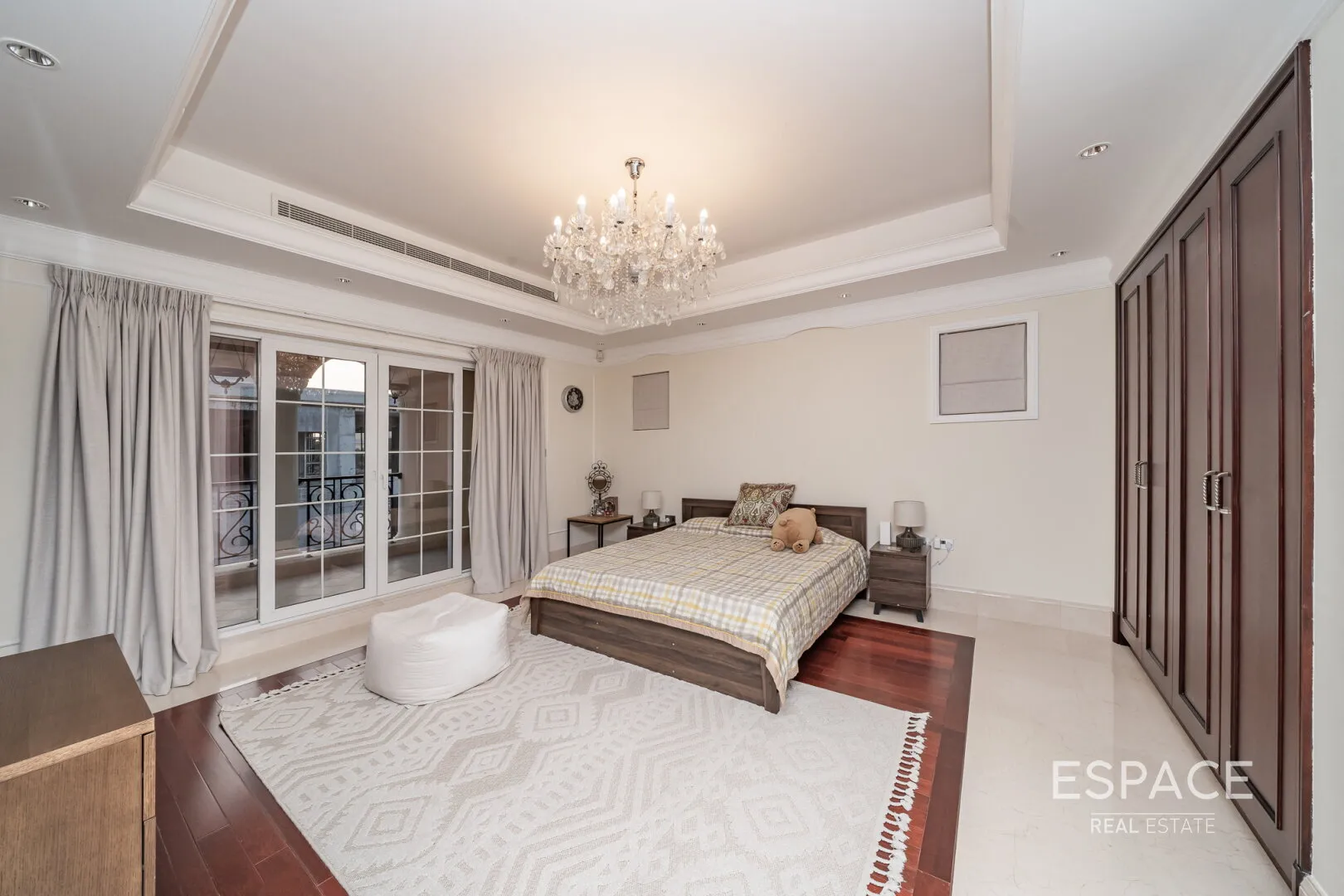 PropertiesGalleryCamera