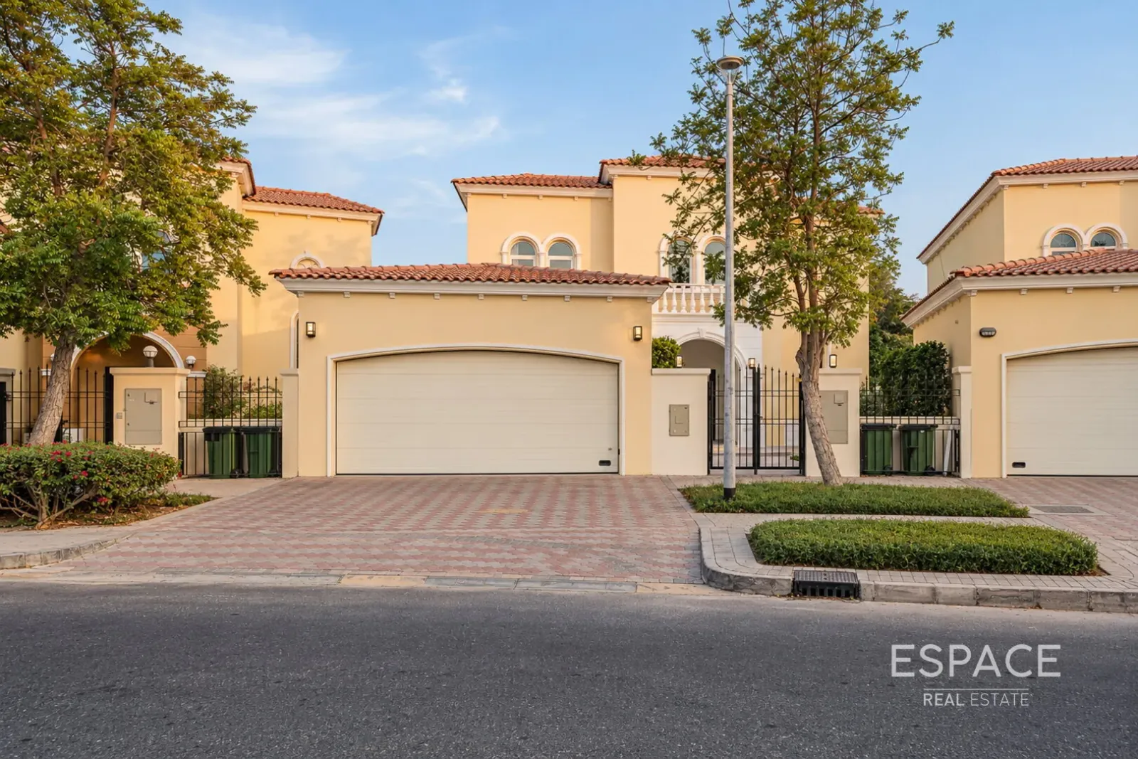 PropertiesGalleryCamera