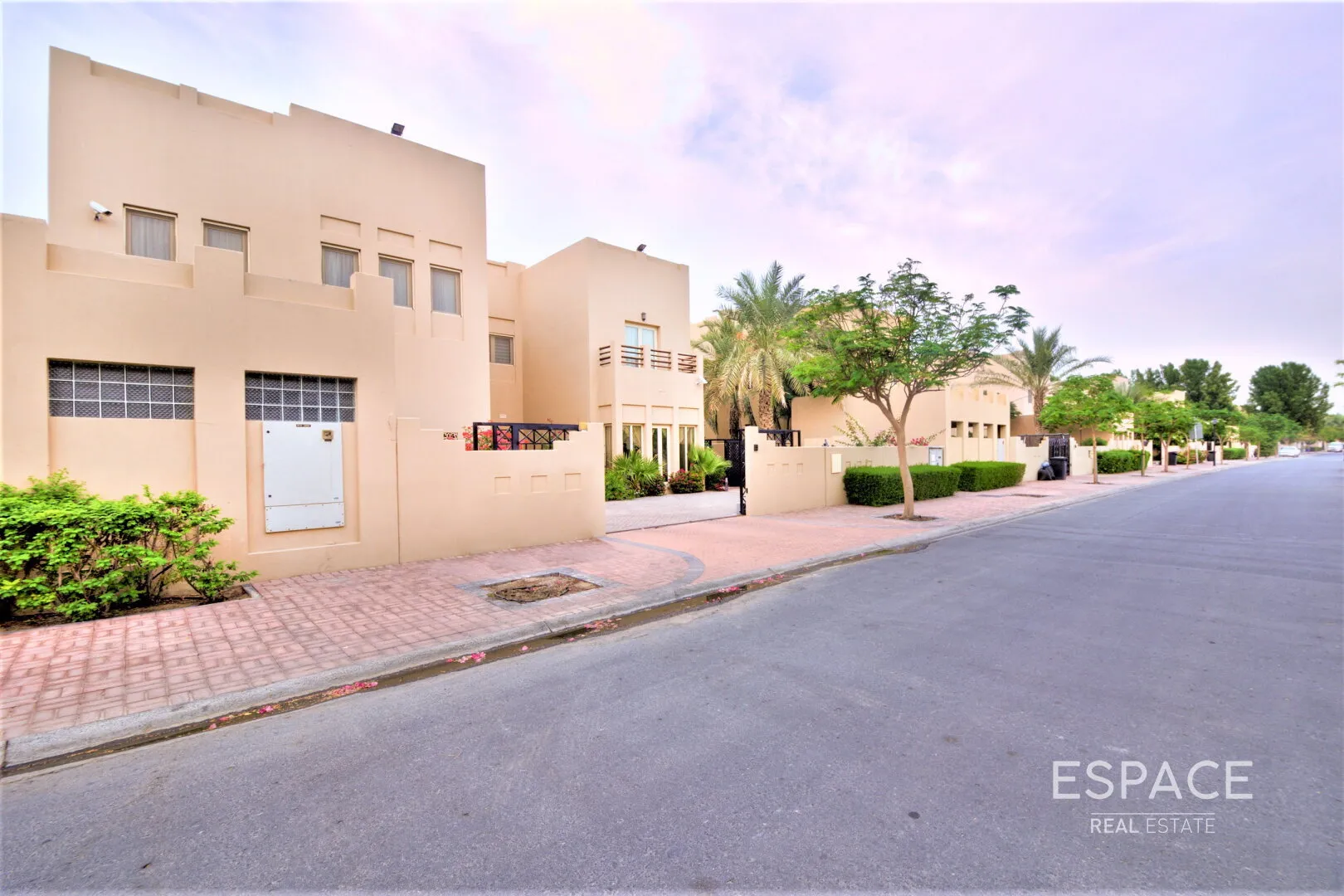 PropertiesGalleryCamera