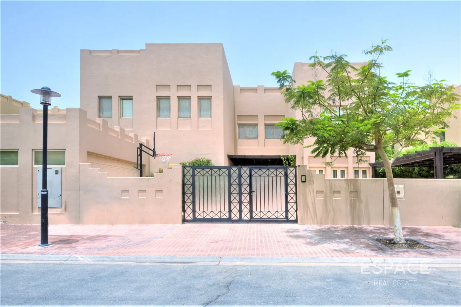 PropertiesGalleryCamera