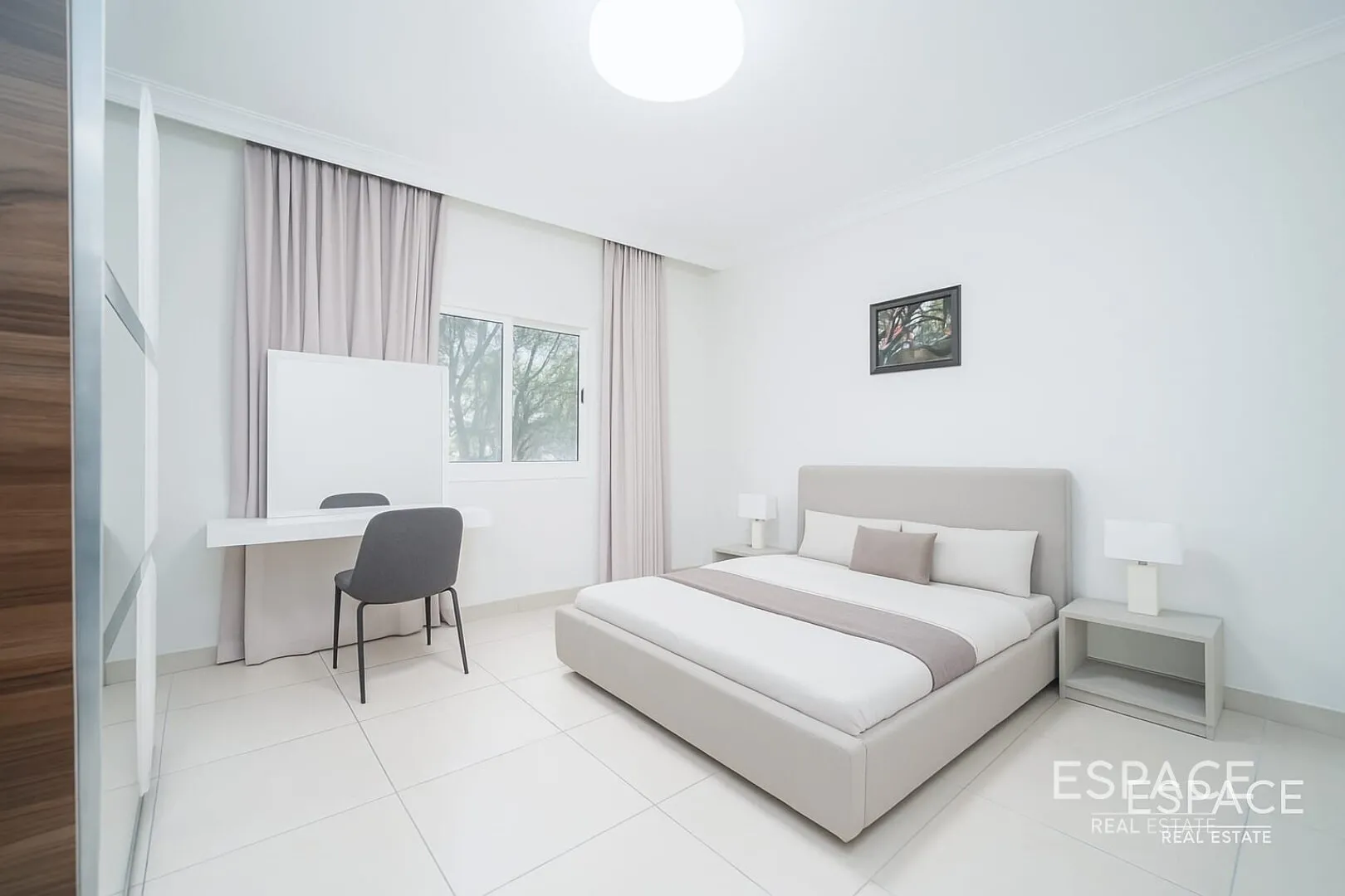 single static gallery