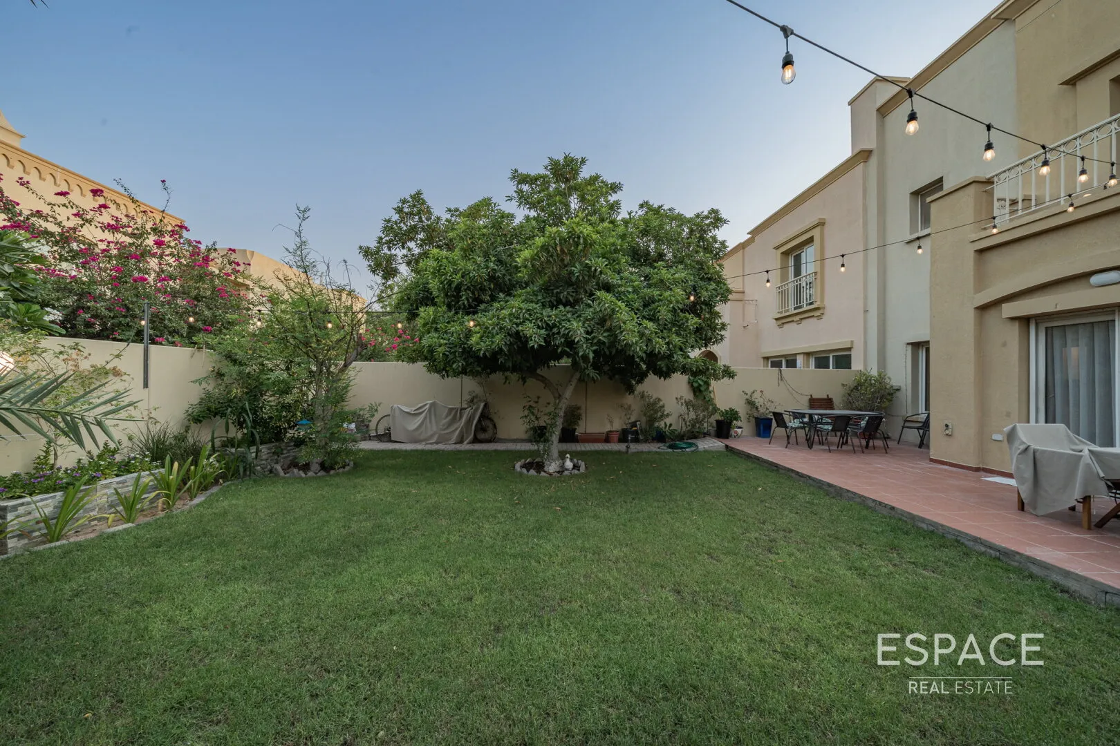 PropertiesGalleryCamera