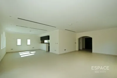 Legacy, Jumeirah Park, Dubai - Espace