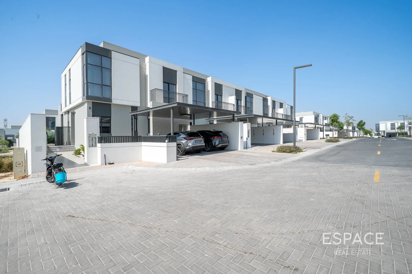 PropertiesGalleryCamera