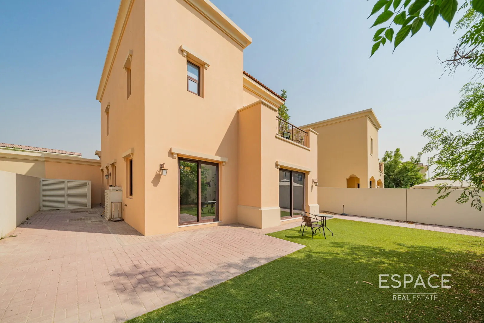 single static gallery