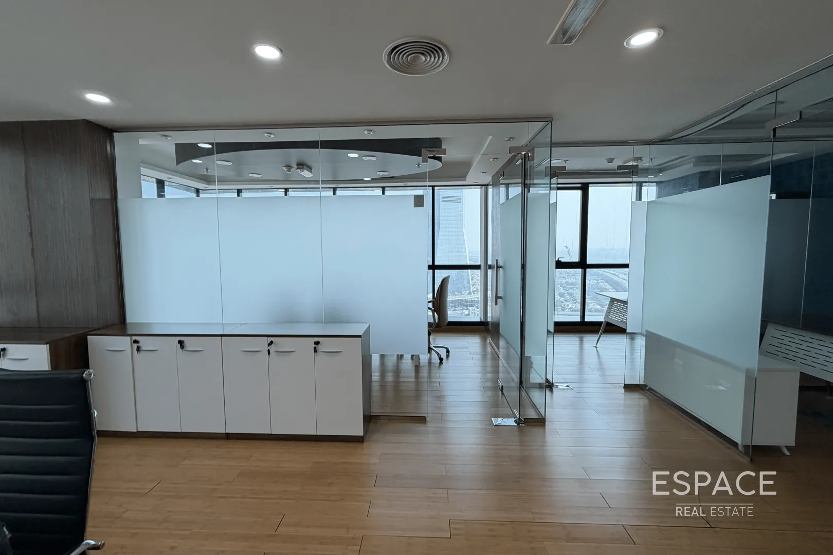 single static gallery