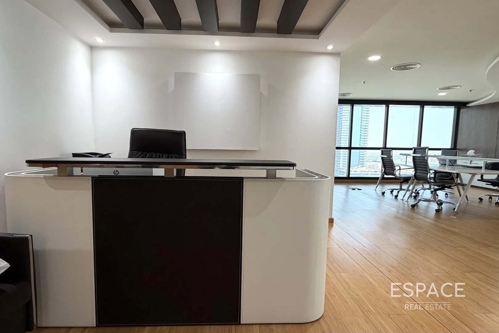 single static gallery