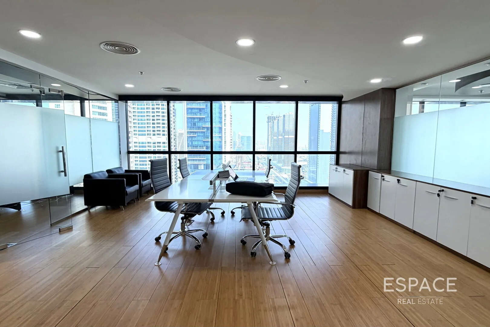 single static gallery