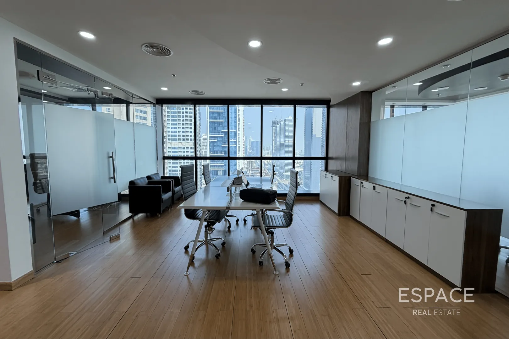 single static gallery