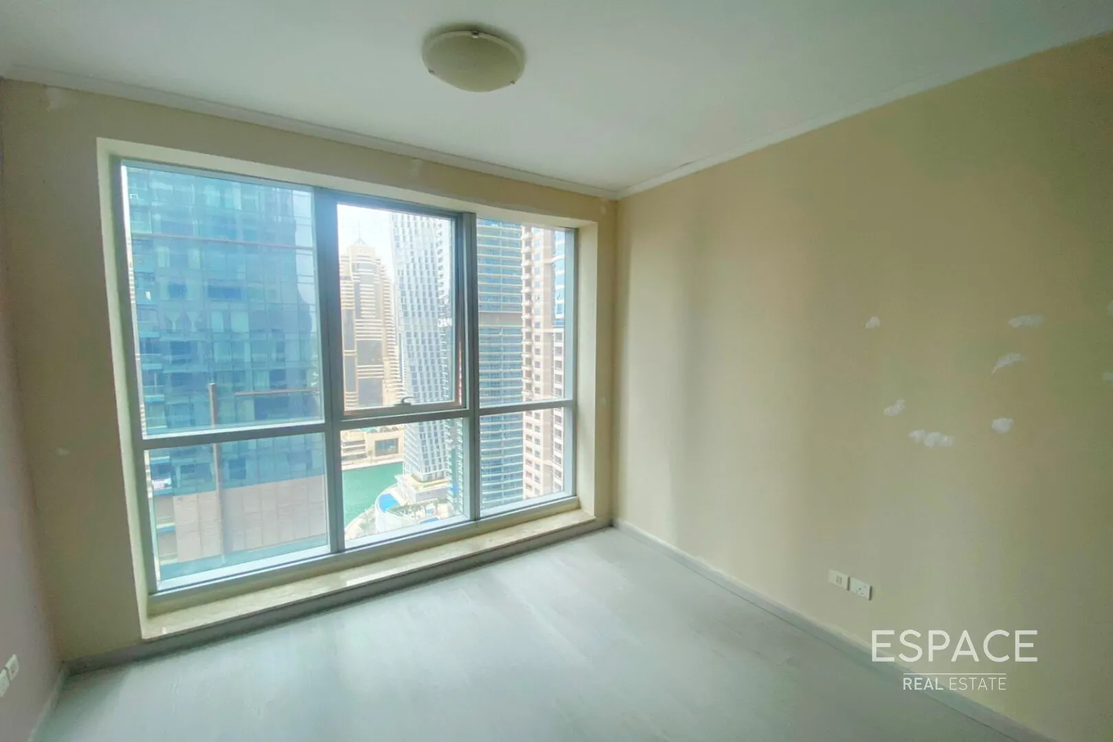 single static gallery