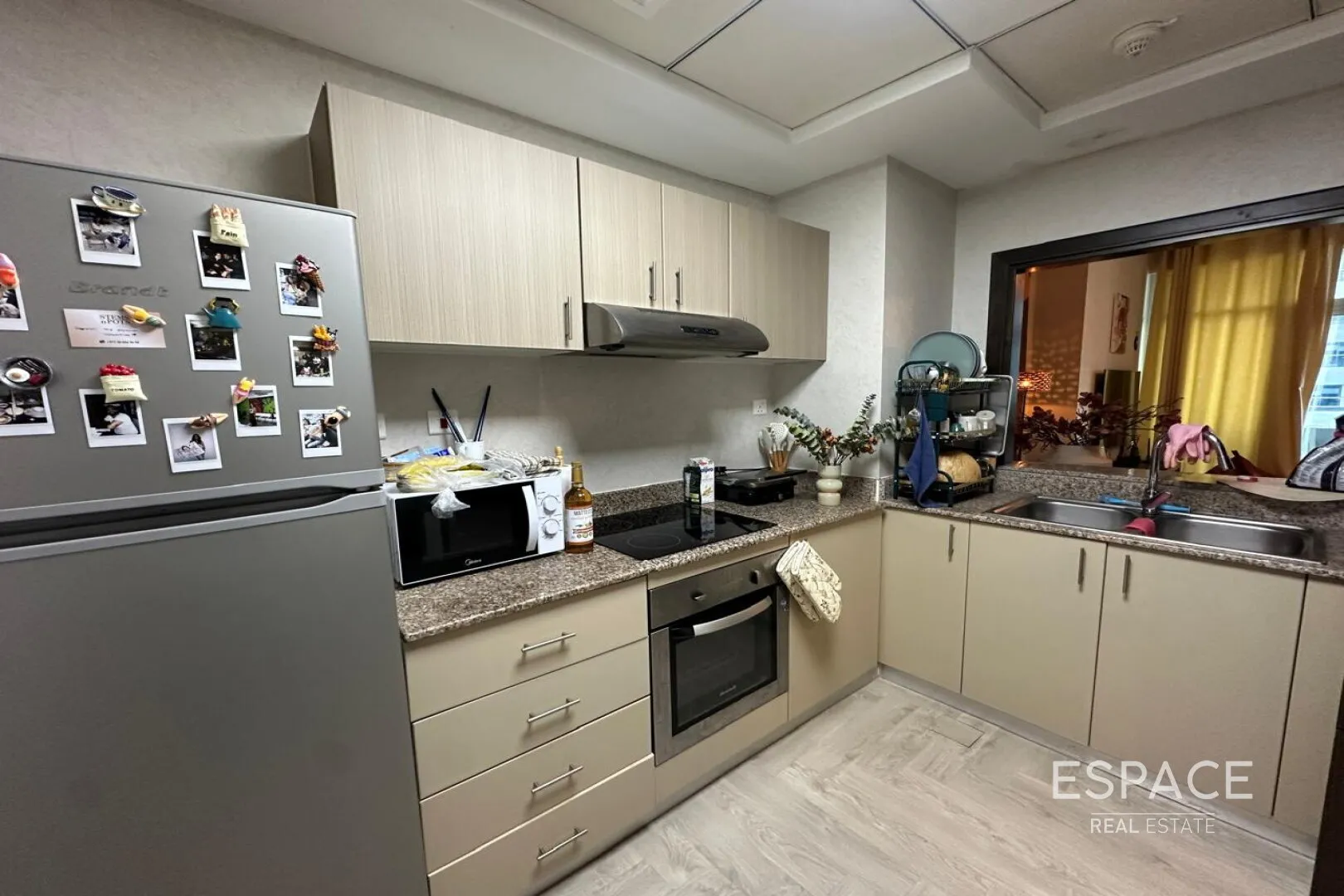 single static gallery