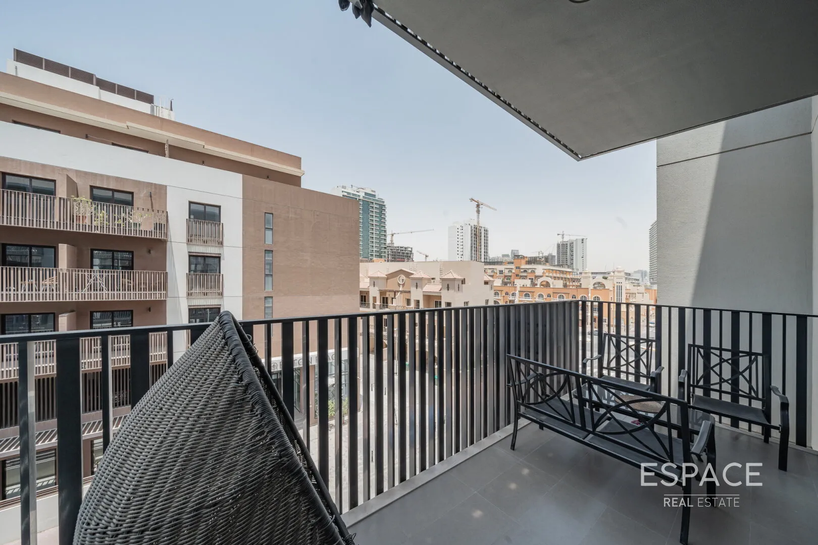 PropertiesGalleryCamera