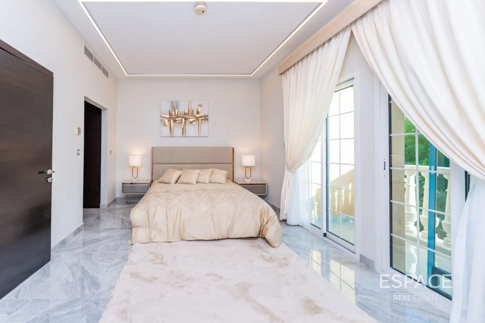 PropertiesGalleryCamera