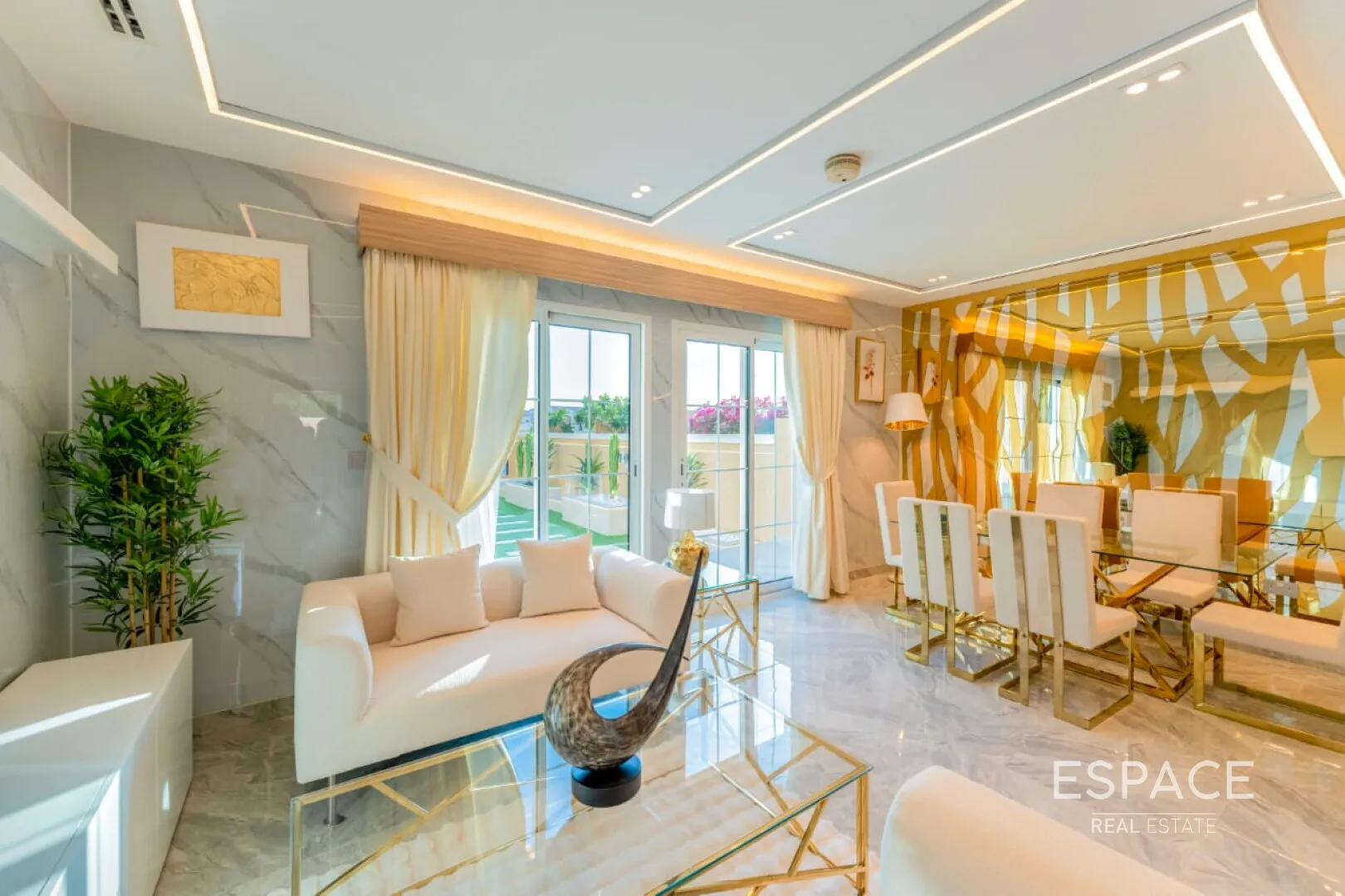 PropertiesGalleryCamera