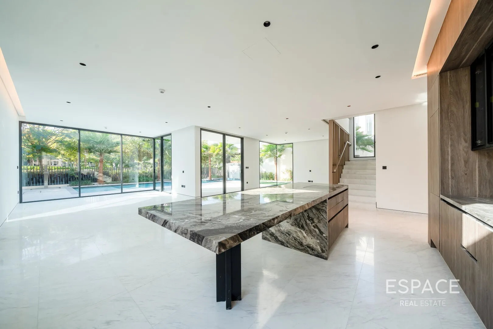 single static gallery