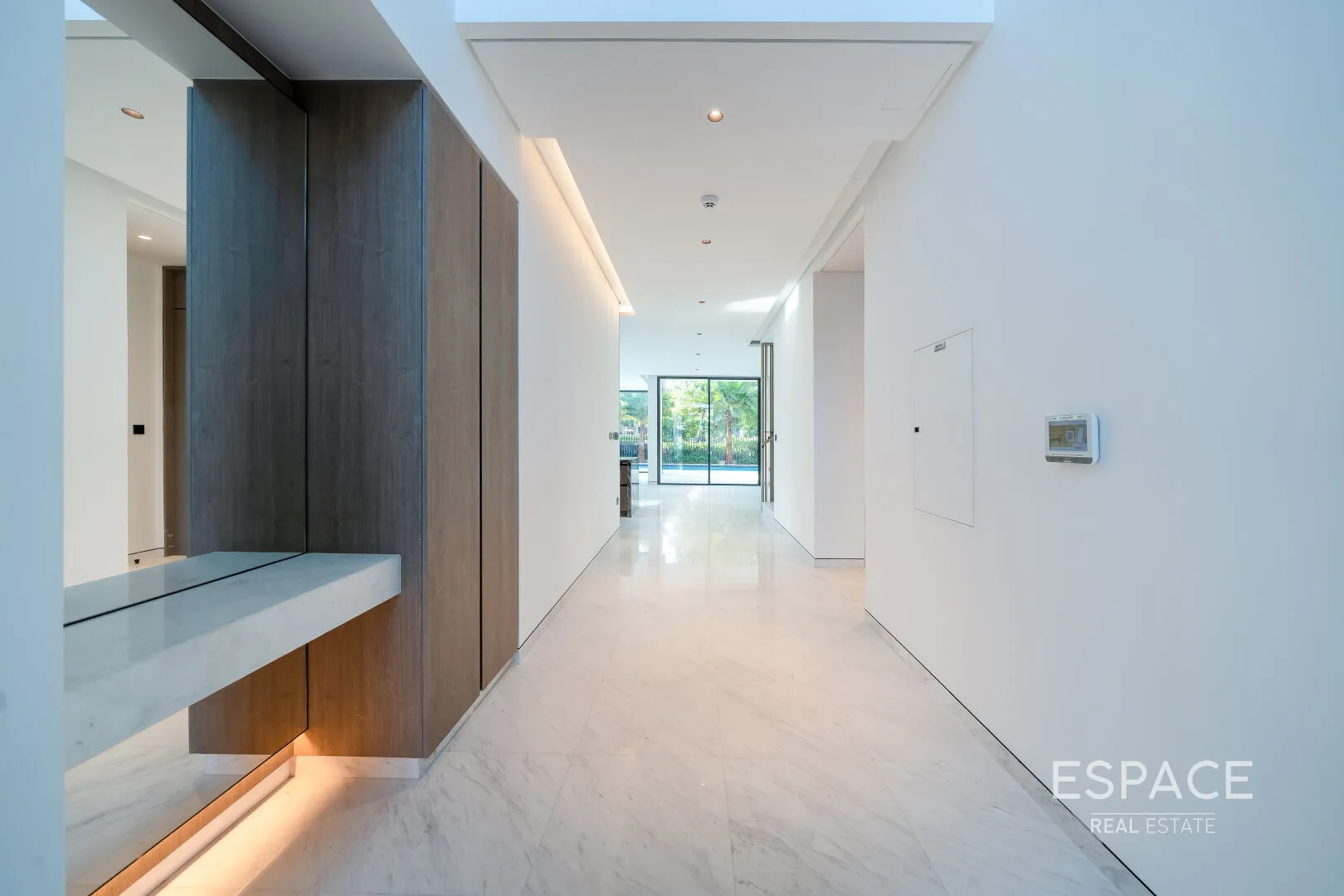 single static gallery