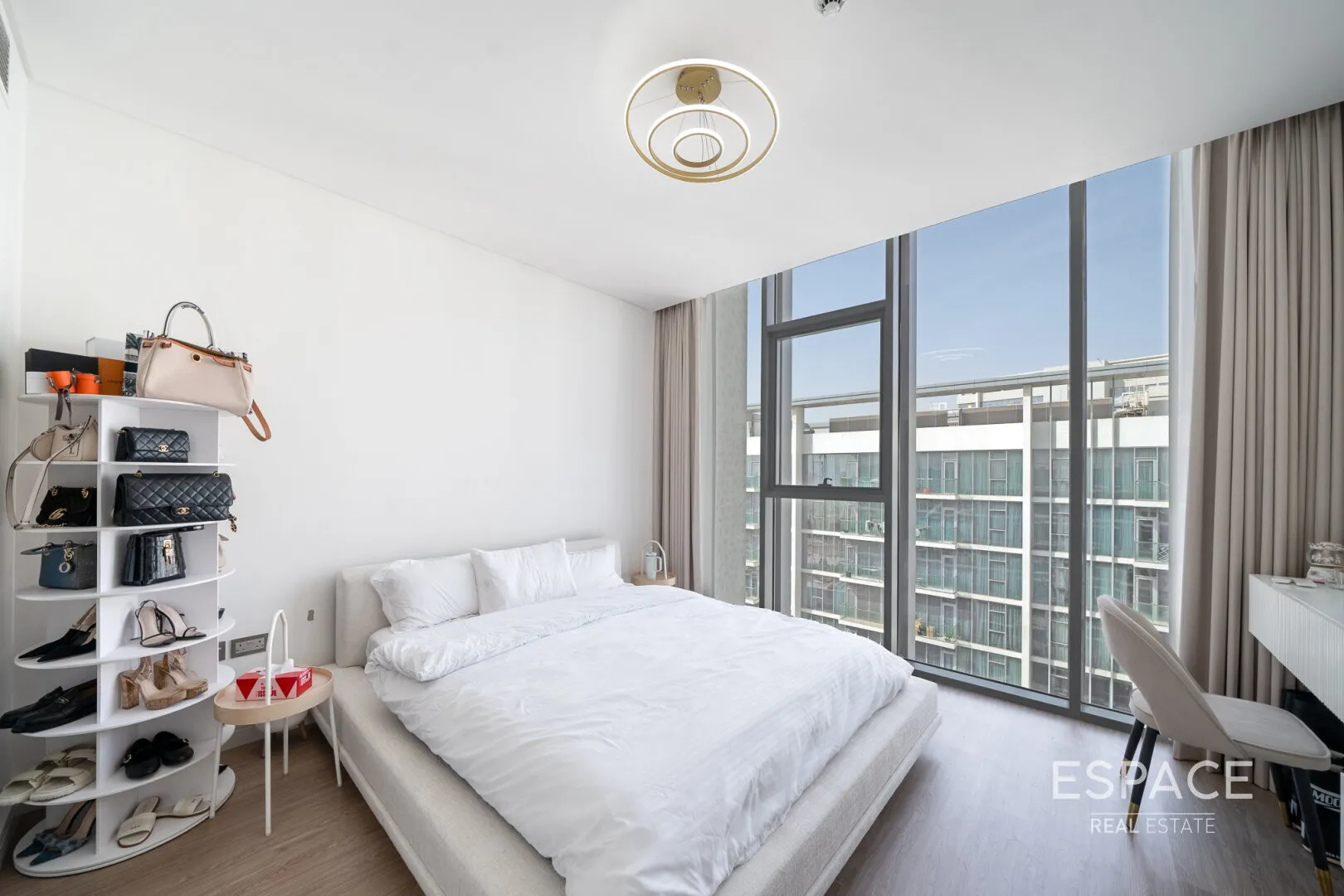 PropertiesGalleryCamera