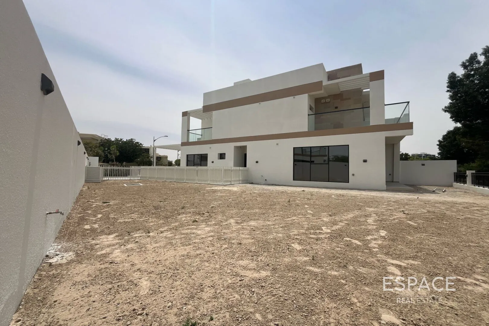 PropertiesGalleryCamera