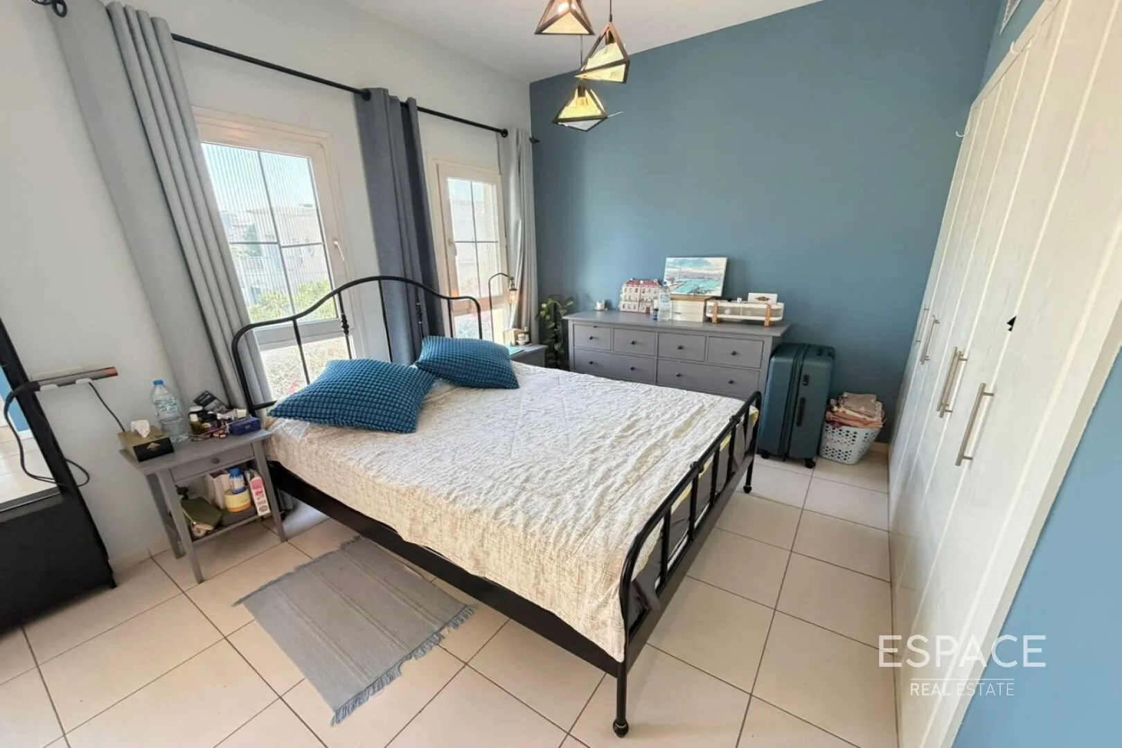 PropertiesGalleryCamera